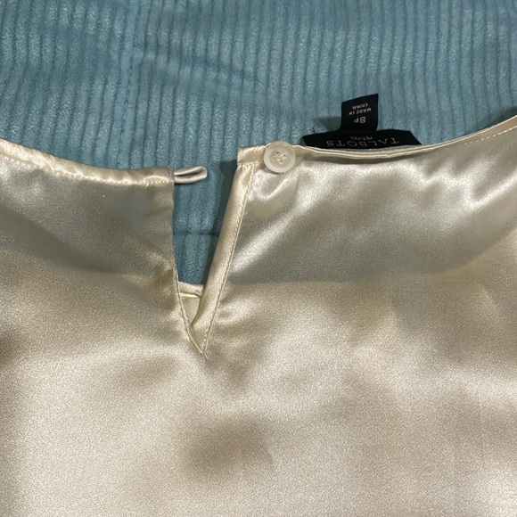 Talbots Silk Cream blouse - Picture 4 of 4